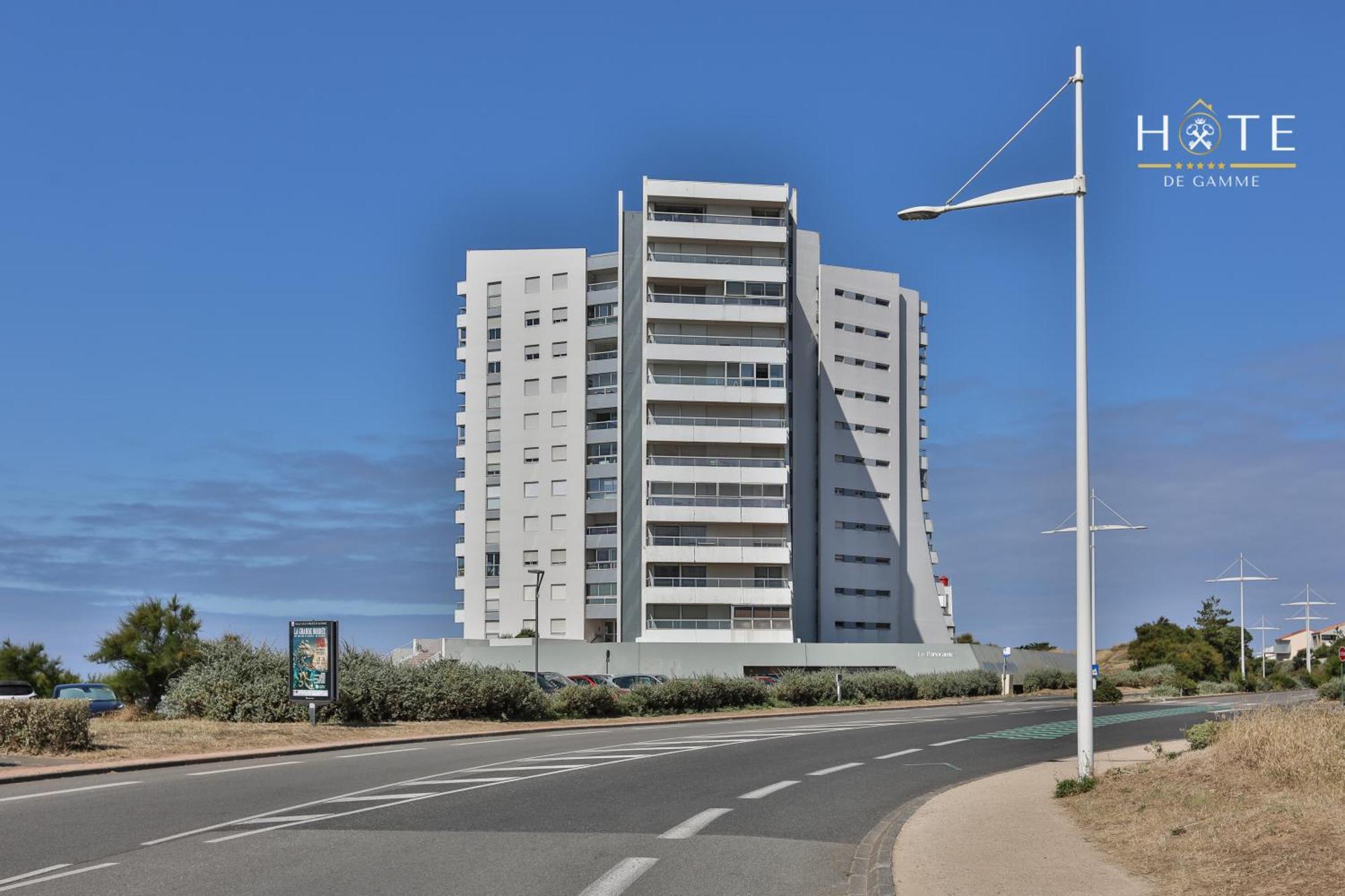 Appartement De Caractere, Superbe Vue Mer 280° La Chaume Exterior photo